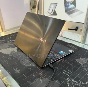 New Laptop Asus Zenbook 14 16GB Intel Core i7 SSD 512GB