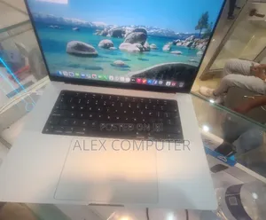 New Laptop Apple MacBook Pro 2021 M1 Max 32GB Apple M1 Max SSD 1T