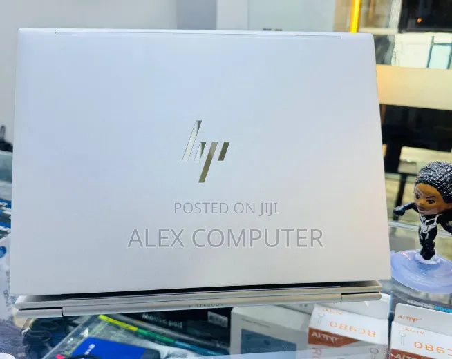 New Laptop HP EliteBook 840 G10 16GB Intel Core i7 SSD 512GB