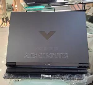 New Laptop HP Victus 15 16GB Intel Core i5 SSD 1T