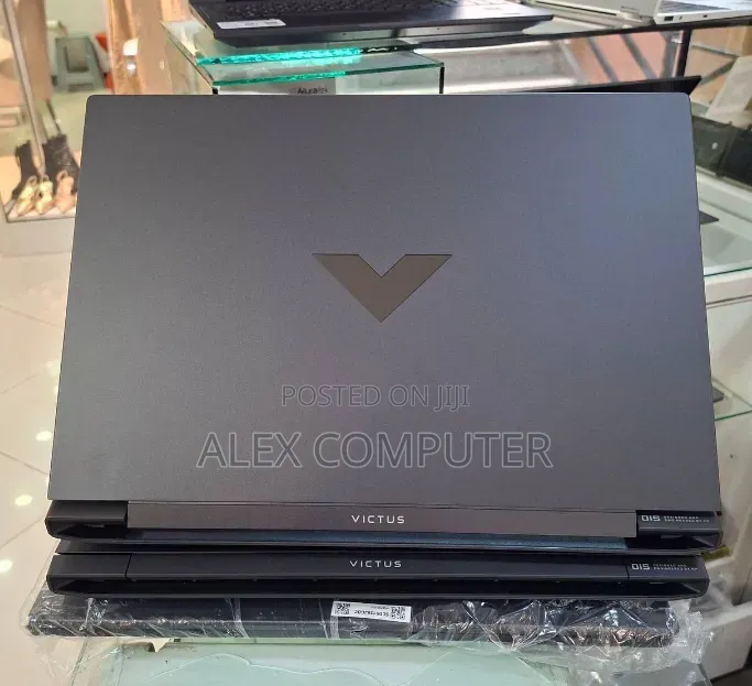 New Laptop HP Victus 15 16GB Intel Core i5 SSD 1T