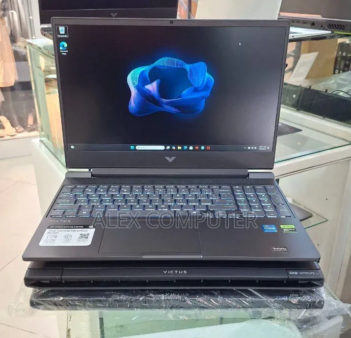 New Laptop HP Victus 15 16GB Intel Core i5 SSD 1T