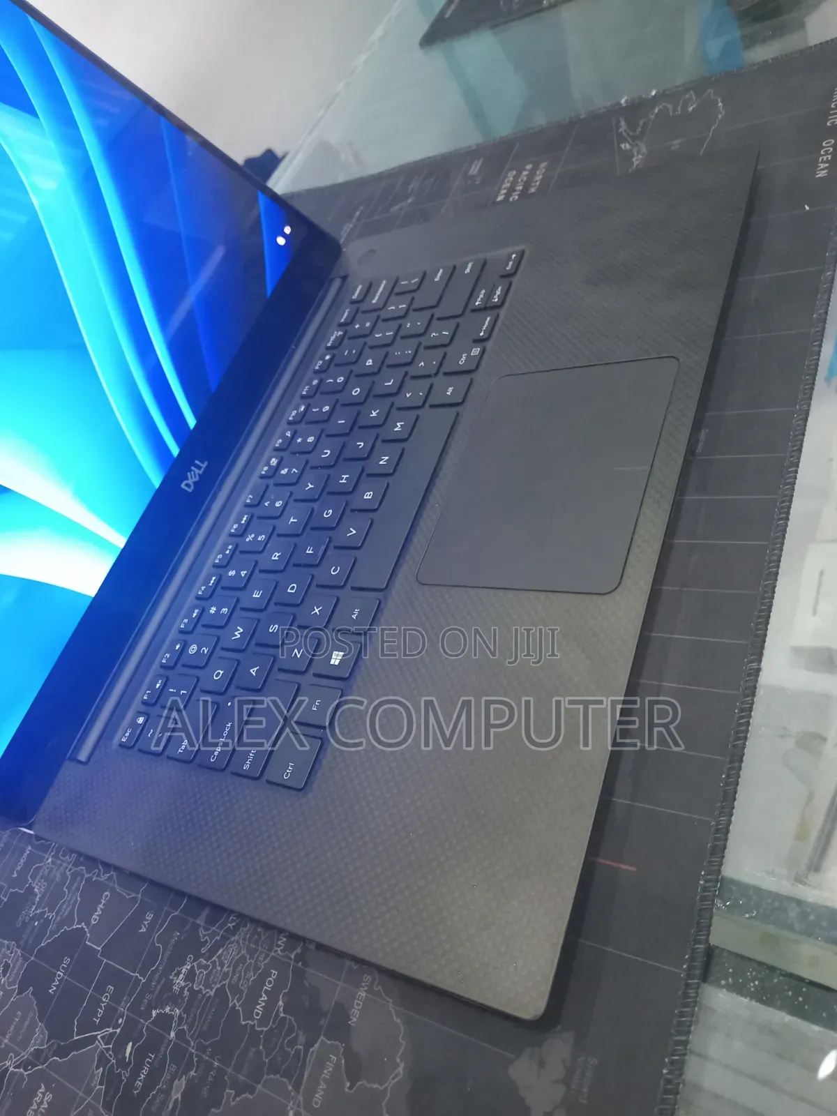 New Laptop Dell XPS 15 16GB Intel Core i7 SSD 512GB