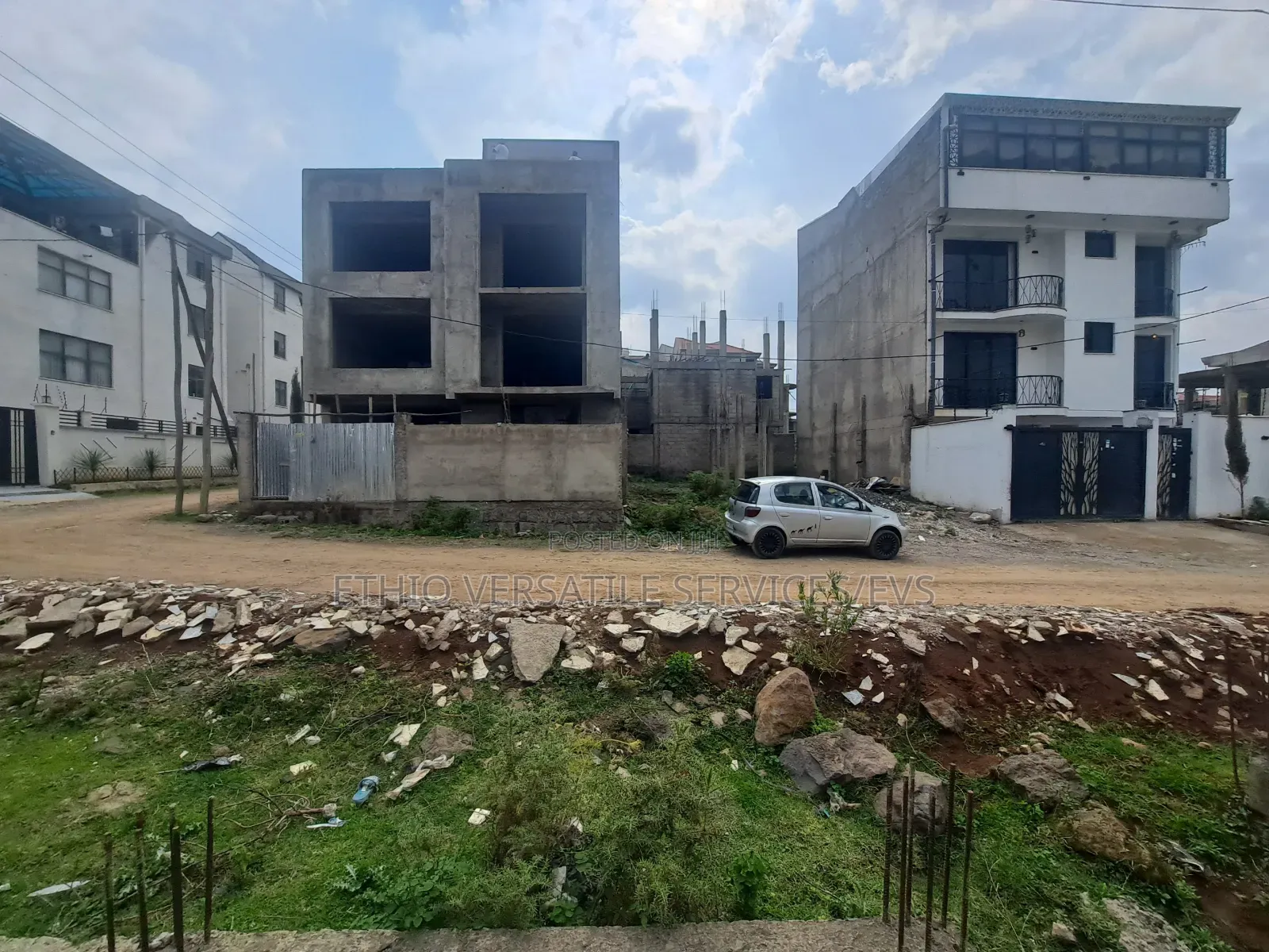 5bdrm House in Private, Bole for sale