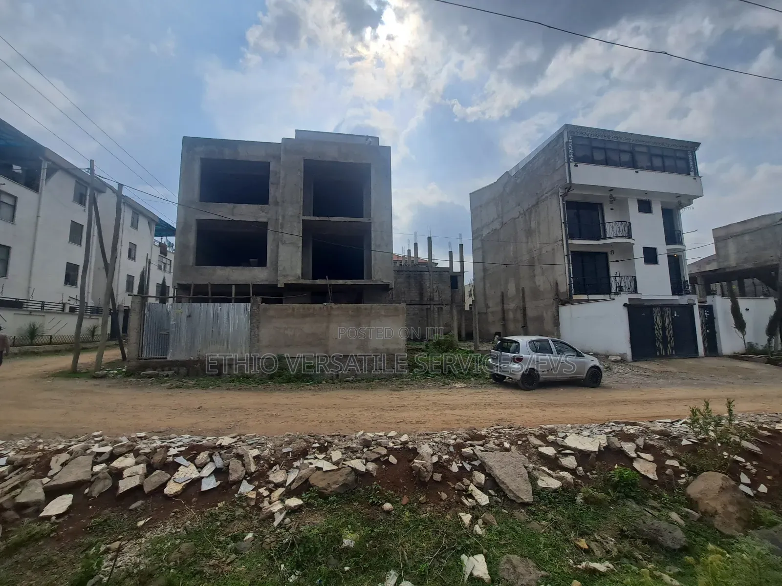5bdrm House in Private, Bole for sale