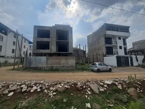 5bdrm House in Private, Bole for sale