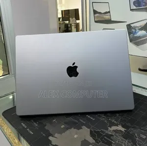 New Laptop Apple MacBook Pro 2021 M1 32GB Apple M1 Pro SSD 512GB