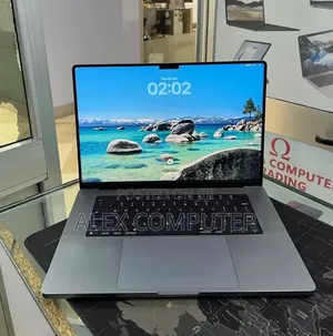 New Laptop Apple MacBook Pro 2021 M1 32GB Apple M1 Pro SSD 512GB