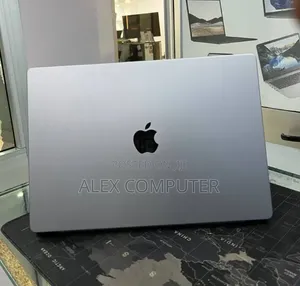 New Laptop Apple MacBook Pro 2021 M1 32GB Apple M1 Pro SSD 512GB