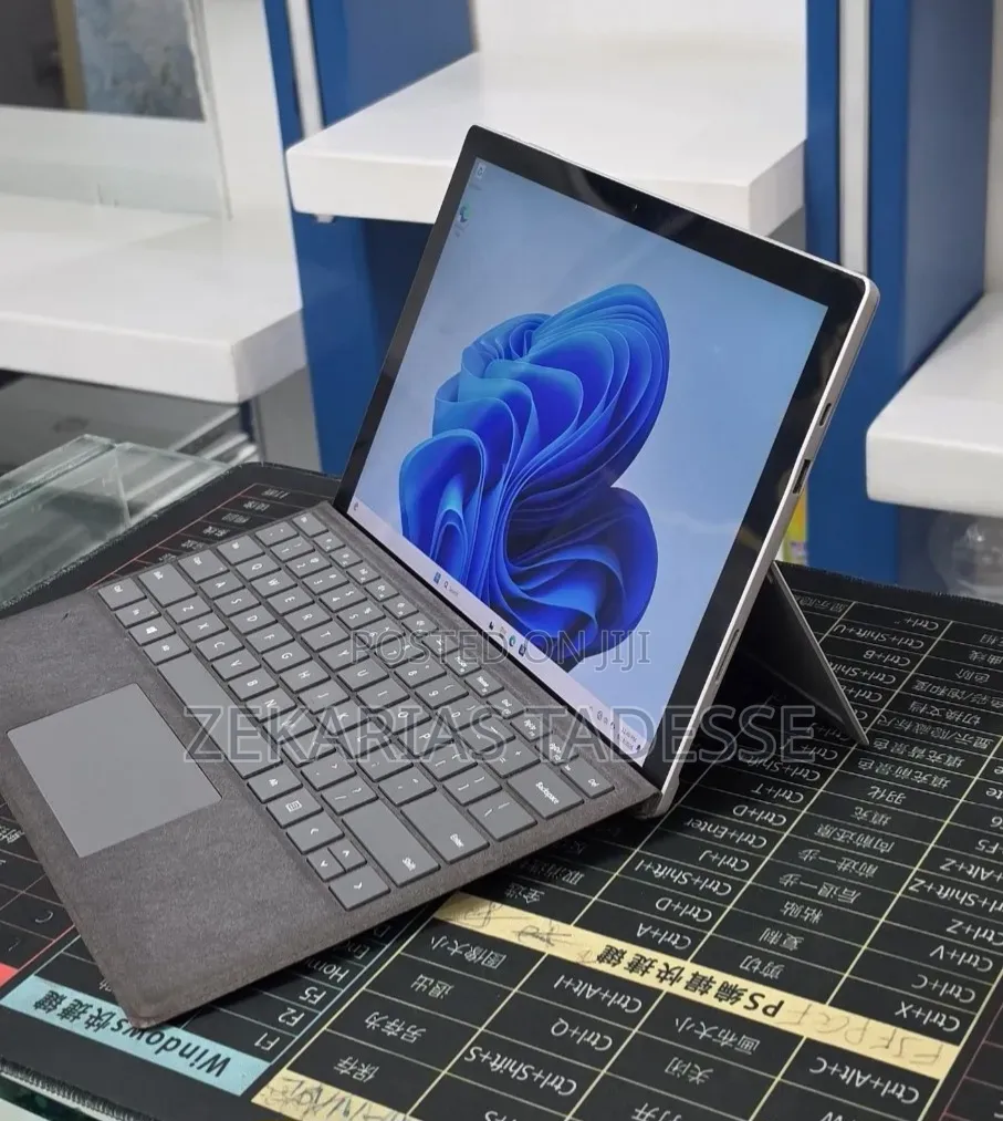 New Laptop Microsoft Surface Pro 7 16GB Intel Core i7 SSD 1T