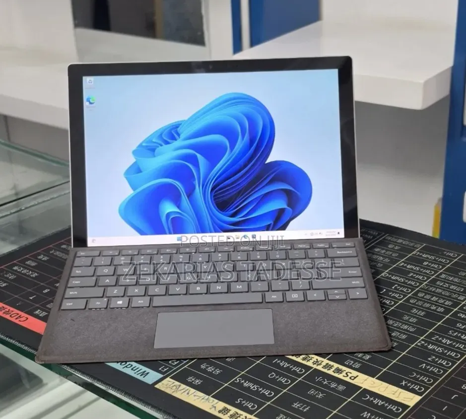 New Laptop Microsoft Surface Pro 7 16GB Intel Core i7 SSD 1T