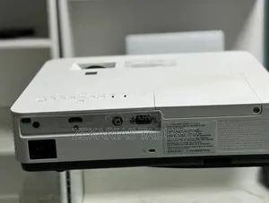Sony Projector VPL-Dx221