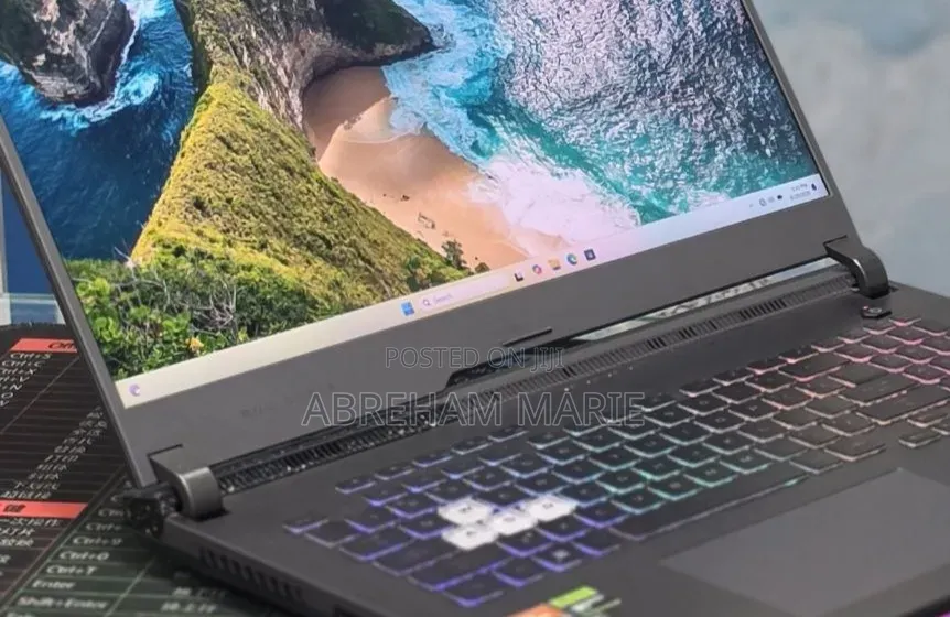 New Laptop Asus G71G 16GB AMD Ryzen 9 SSD 1T