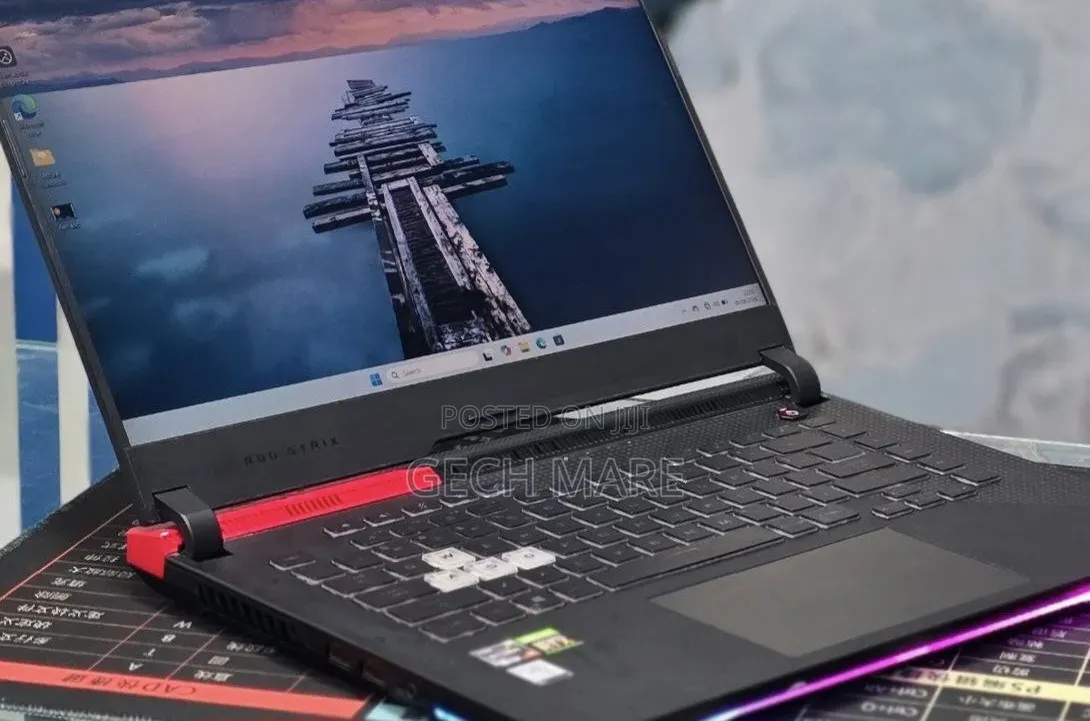 New Laptop Asus ROG Strix G15 16GB AMD Ryzen 9 SSD 512GB