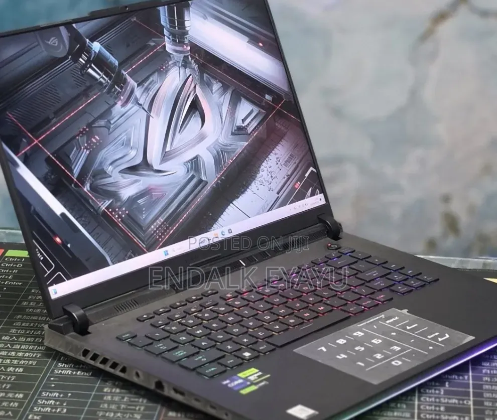 New Laptop Asus ROG Strix G15 16GB Intel Core i9 SSD 1T