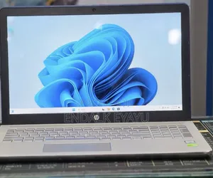 New Laptop HP Pavilion 15 12GB Intel Core i7 HDD 1T