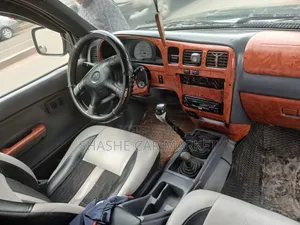 Toyota Hilux 2003 Silver