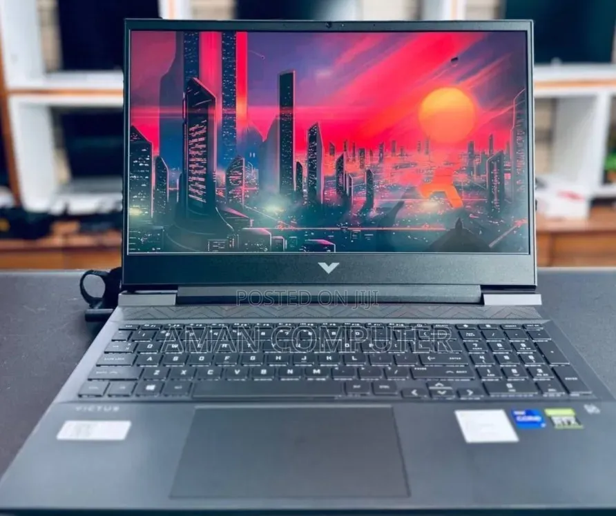New Laptop HP Victus 16 16GB Intel Core i7 SSD 512GB