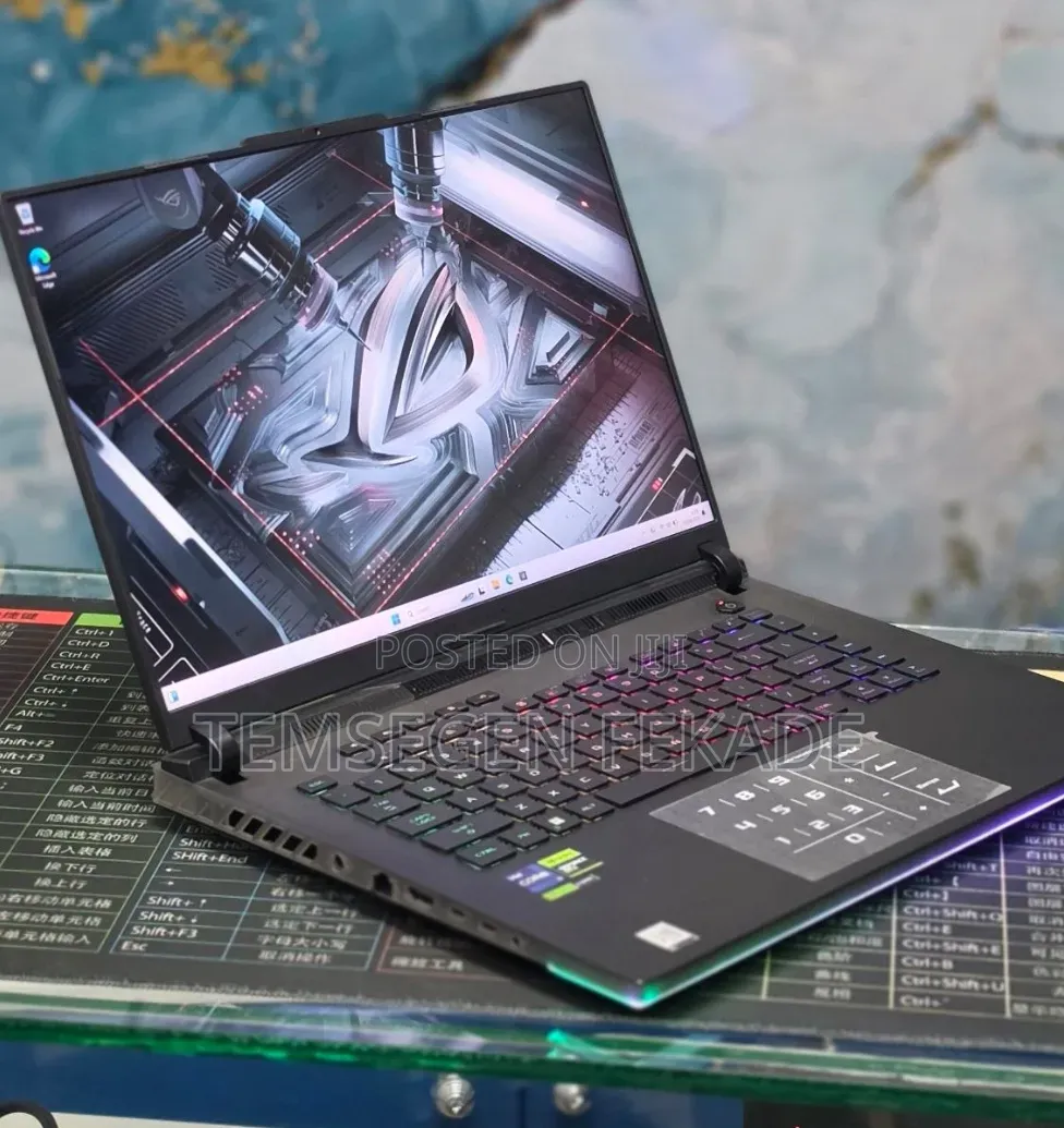 New Laptop Asus ROG Strix G15 16GB Intel Core i9 SSD 1T