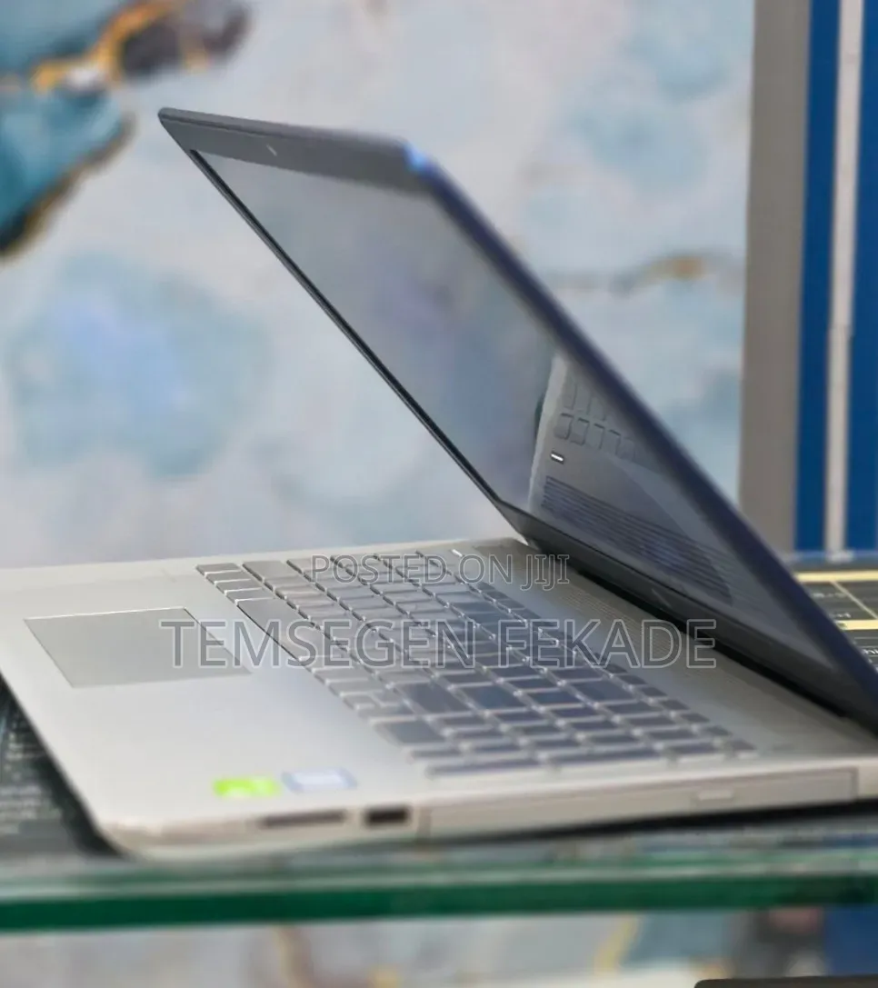 New Laptop HP Pavilion 15 12GB Intel Core i7 HDD 1T