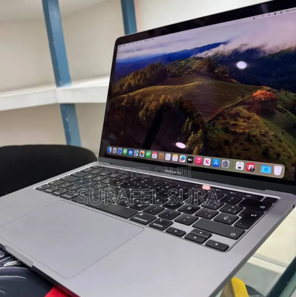 New Laptop Apple MacBook Air 2020 M1 8GB Apple M1 SSD 256GB