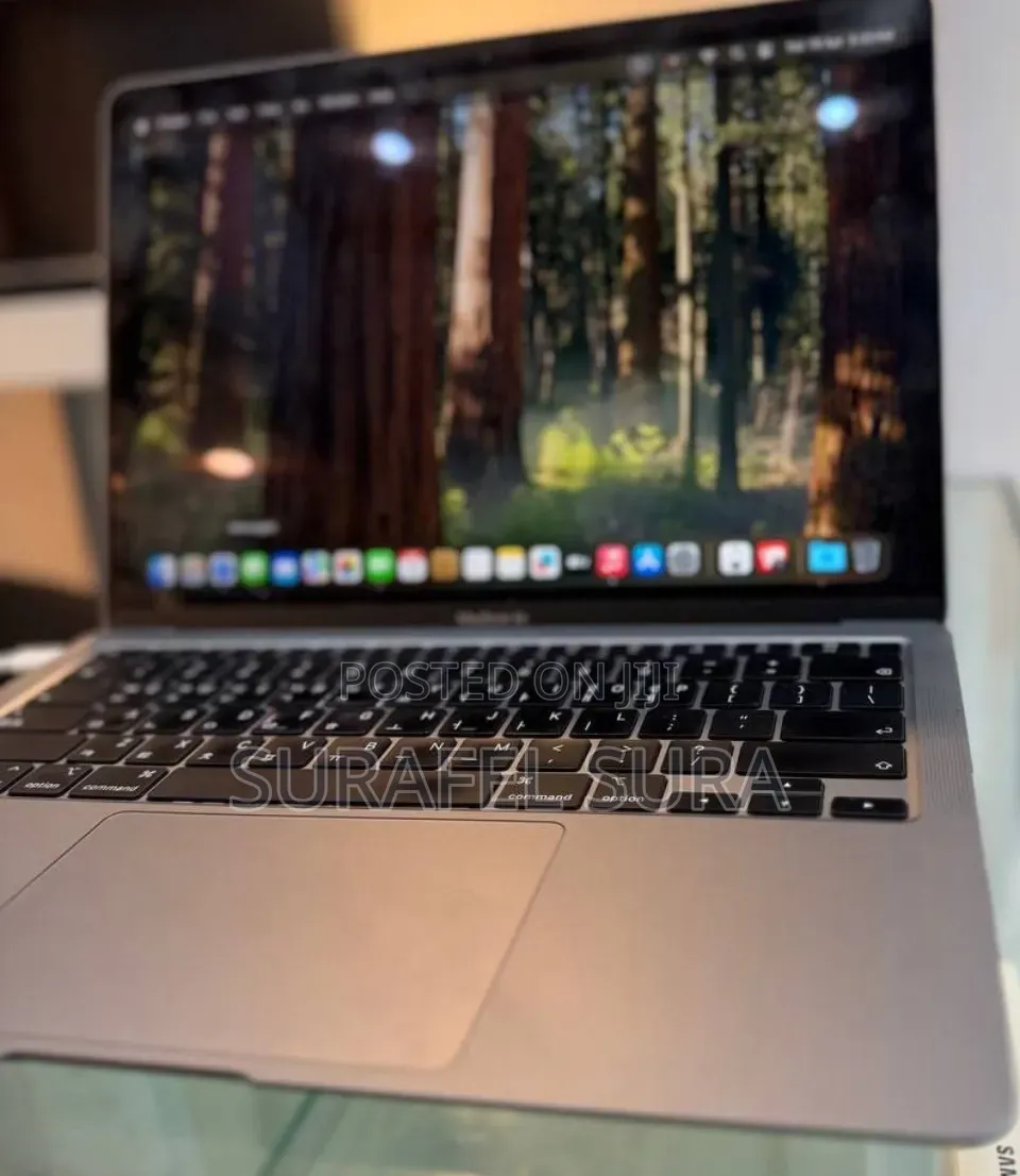 New Laptop Apple MacBook Air 2020 M1 8GB Apple M1 SSD 256GB