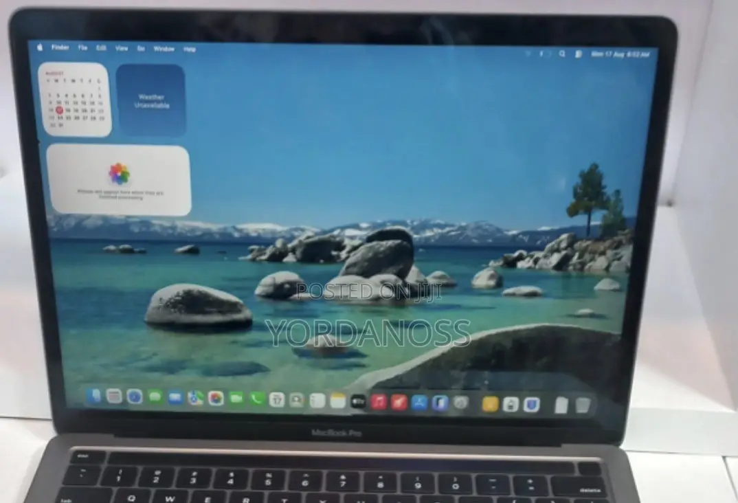 New Laptop Apple MacBook Pro 2020 M1 8GB Apple M1 Pro SSD 256GB