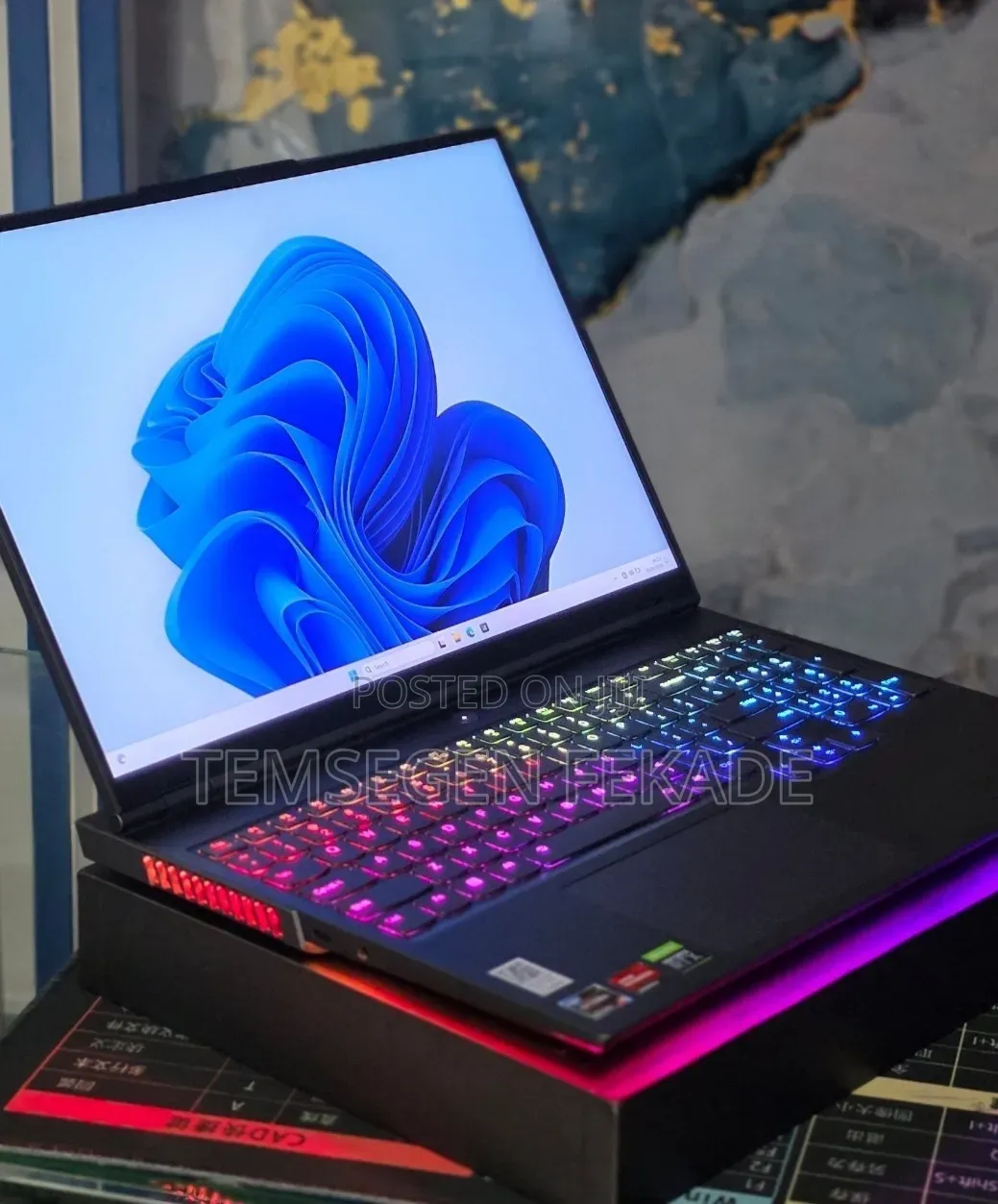New Laptop Lenovo Legion 9 32GB AMD Ryzen 9 SSD 1T