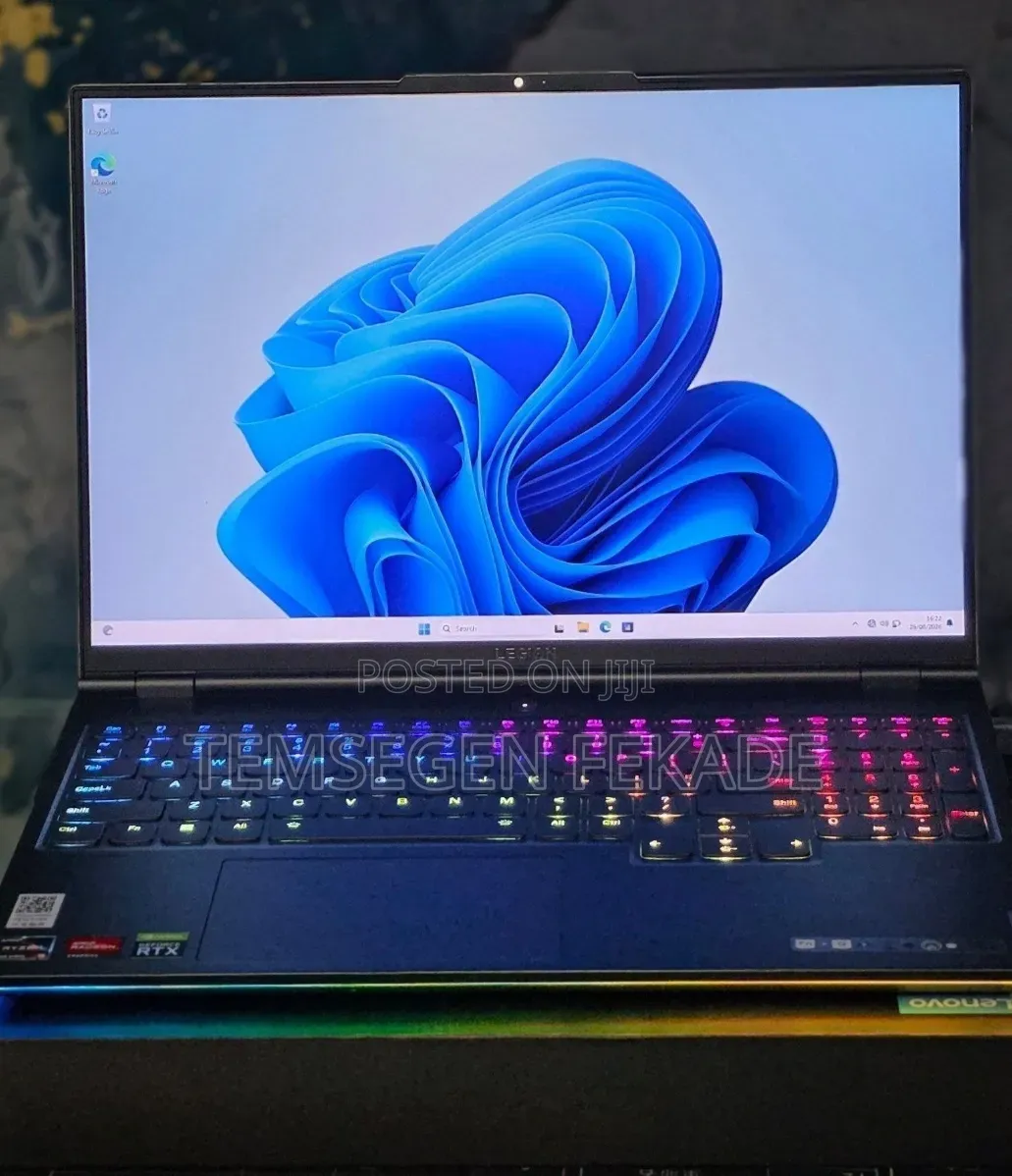 New Laptop Lenovo Legion 9 32GB AMD Ryzen 9 SSD 1T