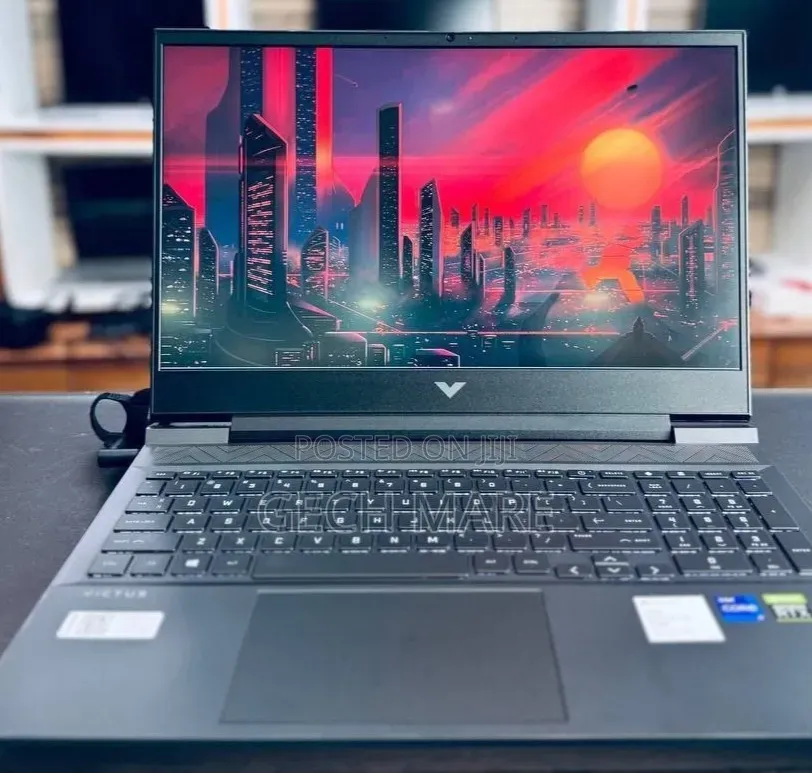 New Laptop HP Victus 15 16GB Intel Core i7 SSD 512GB