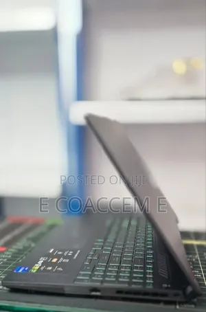 New Laptop Asus 16GB Intel Core i7 SSD 1T