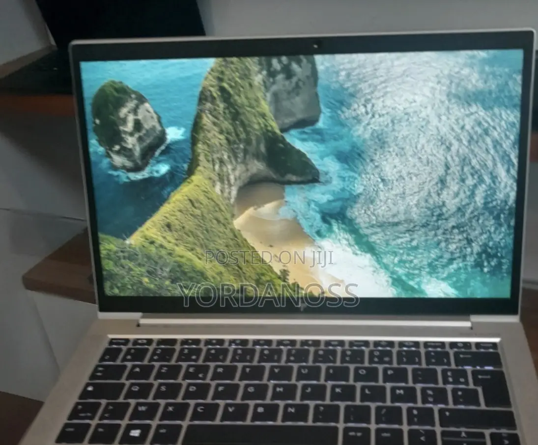 New Laptop HP EliteBook 835 G7 8GB AMD Ryzen 5 SSD 512GB