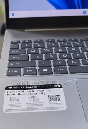 New Laptop HP Pavilion 15 8GB Intel Core Ultra 5 SSD 512GB