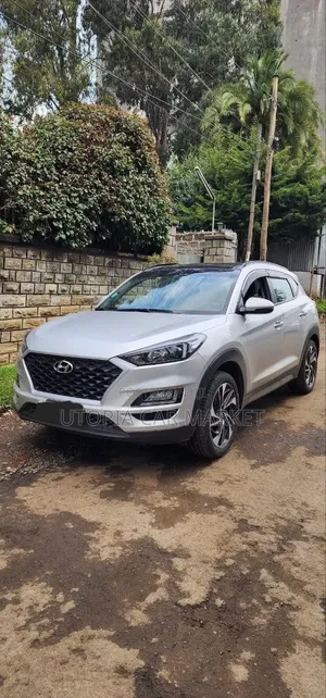 Hyundai Tucson 2019 Silver
