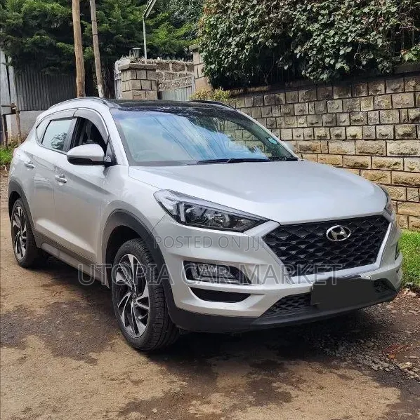 Hyundai Tucson 2019 Silver