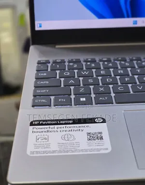 New Laptop HP Pavilion 15 8GB Intel Core Ultra 5 SSD 512GB