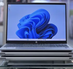 New Laptop HP Pavilion 15 8GB Intel Core Ultra 5 SSD 512GB