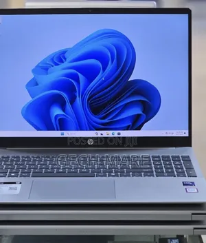 New Laptop HP Pavilion 15 8GB Intel Core Ultra 5 SSD 512GB