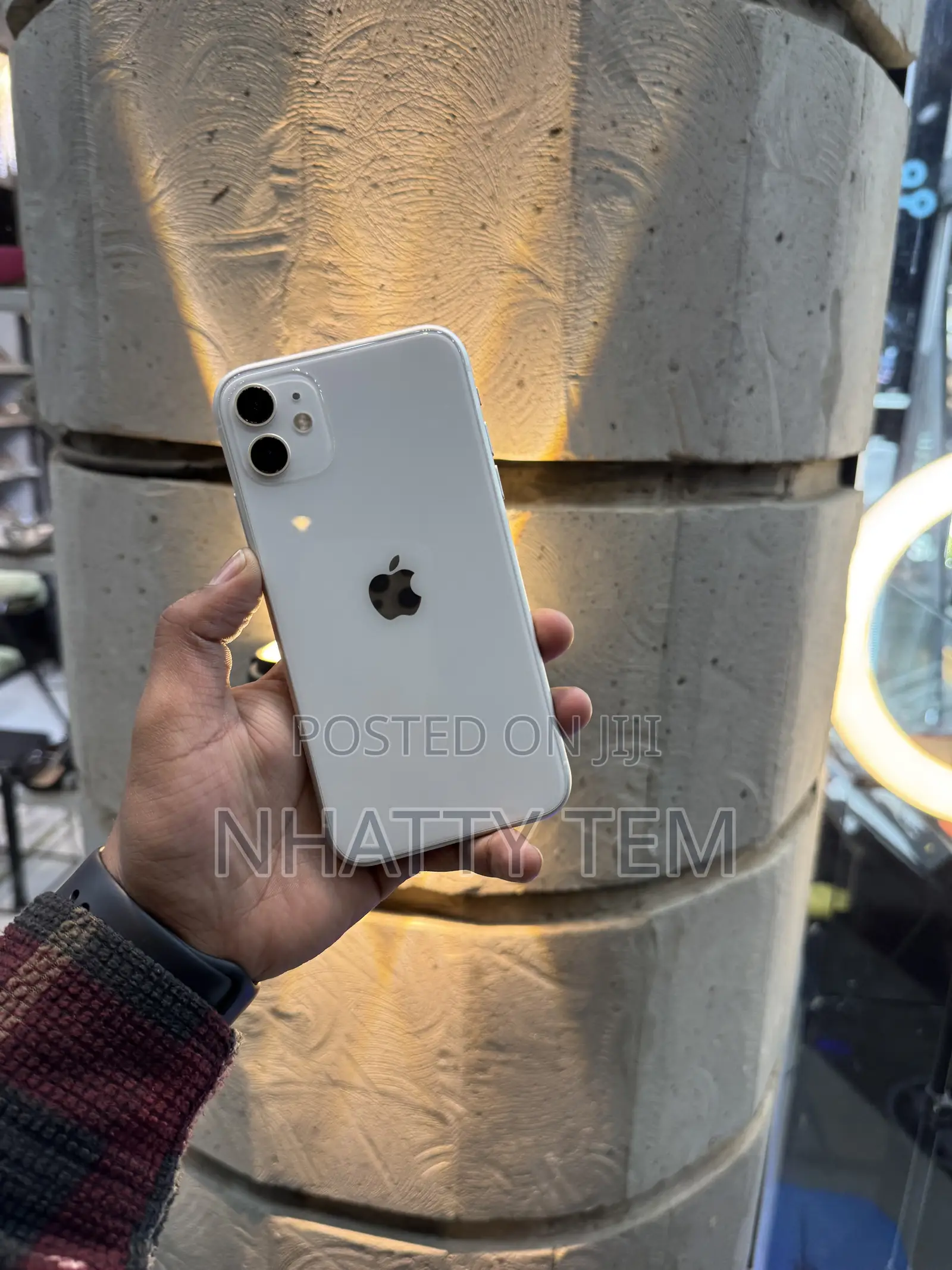 Apple iPhone 11 64 GB White