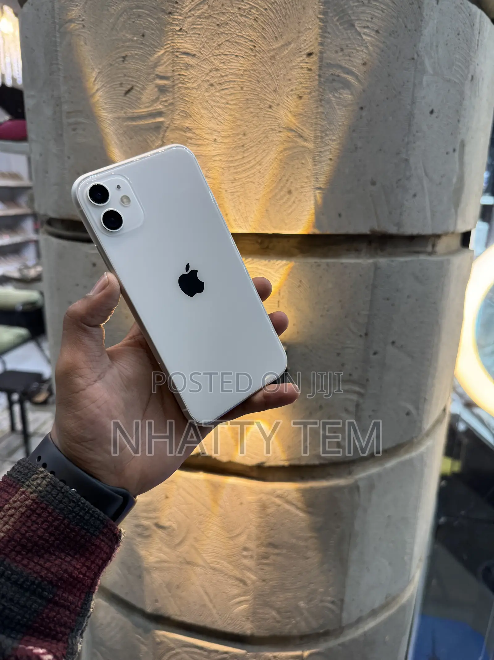 Apple iPhone 11 64 GB White