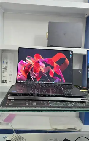 New Laptop Dell Precision 5560 16GB Intel Core i7 SSD 512GB