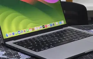 New Laptop Apple MacBook Pro 2023 M3 8GB Apple M3 SSD 512GB