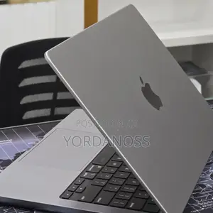 New Laptop Apple MacBook Pro 2023 M3 8GB Apple M3 SSD 512GB