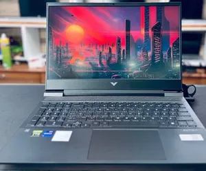 New Laptop HP Victus 16 16GB Intel Core i7 SSD 512GB