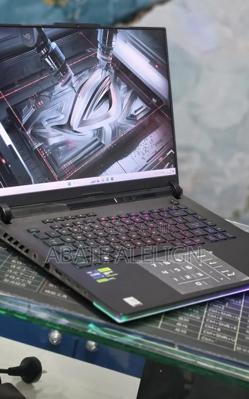 New Laptop Asus ROG Strix G15 16GB Intel Core i9 SSD 1T