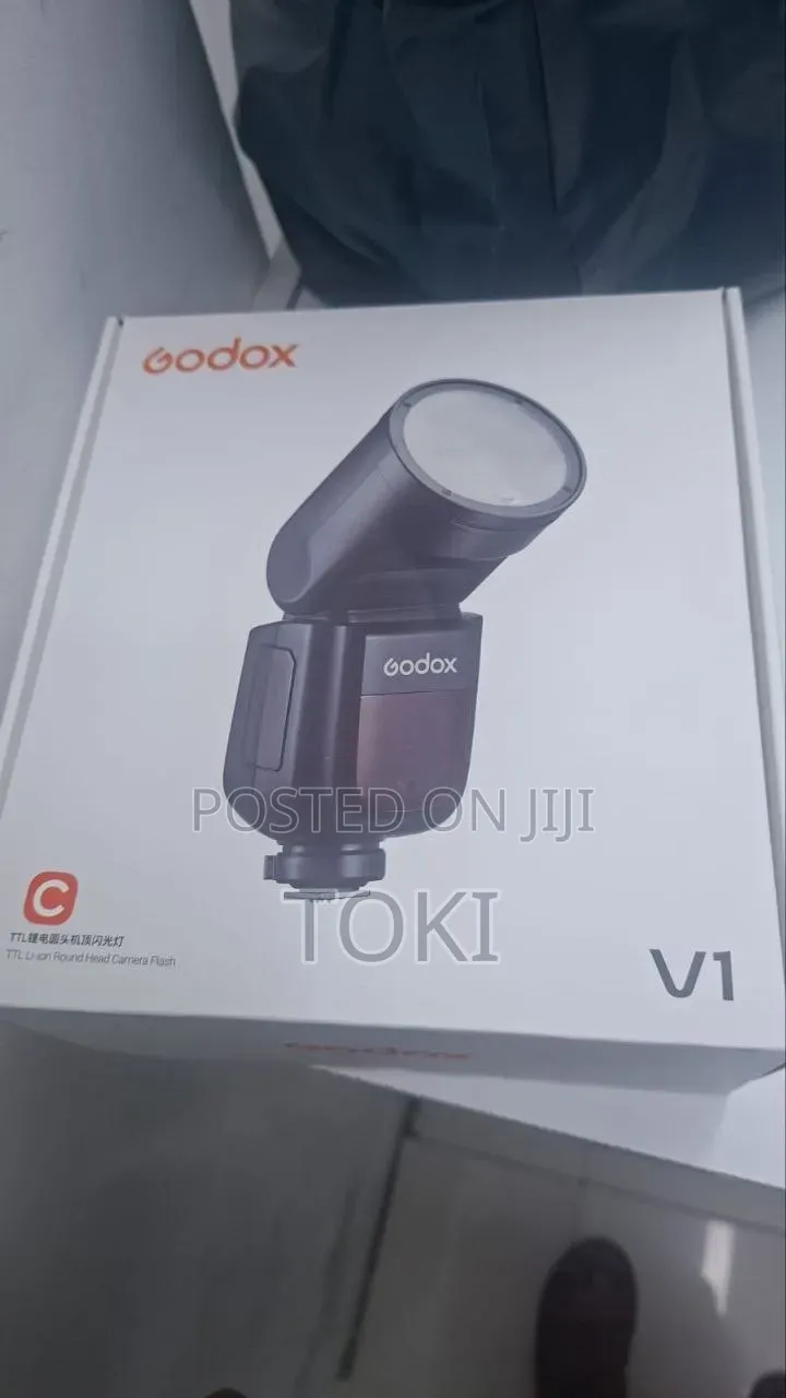 Godox V1C Round Head Camera Flash Light for Canon