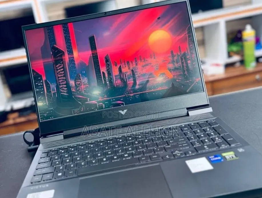 New Laptop HP Victus 16 16GB Intel Core i7 SSD 512GB