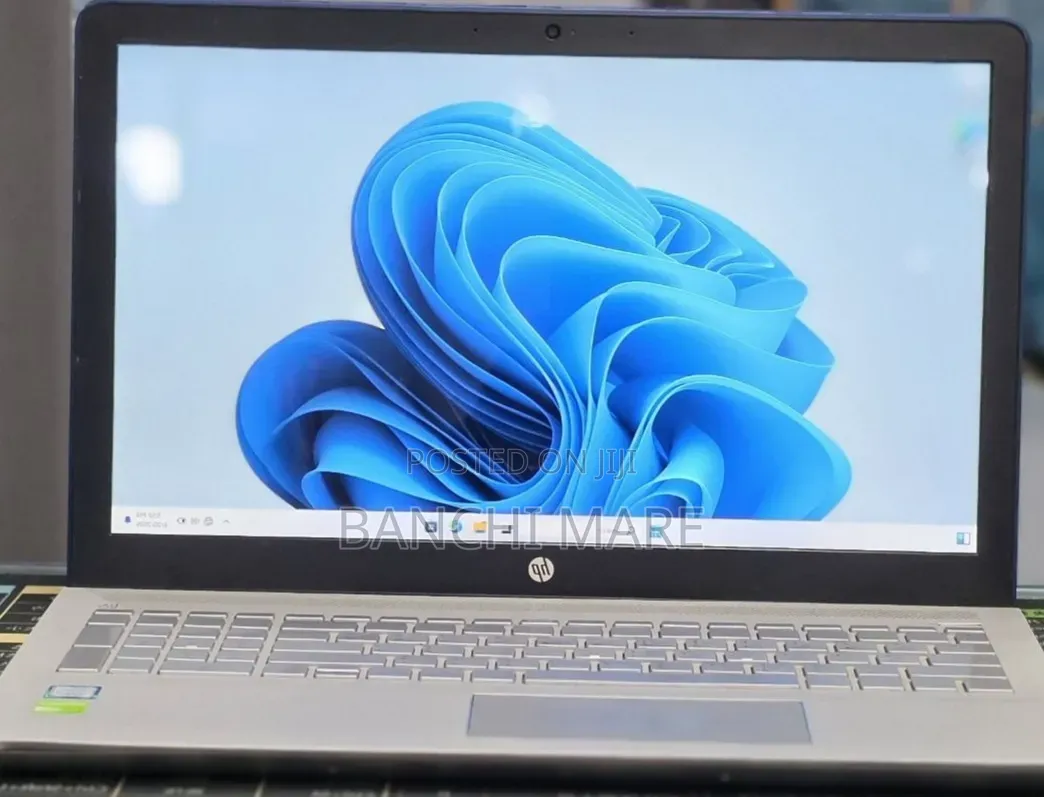 New Laptop HP Pavilion 15 12GB Intel Core i7 HDD 1T