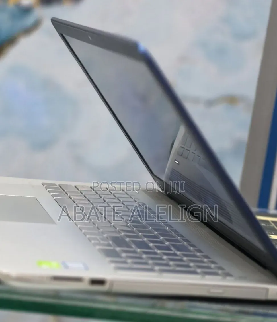 New Laptop HP Pavilion 15 16GB Intel Core i7 HDD 1T