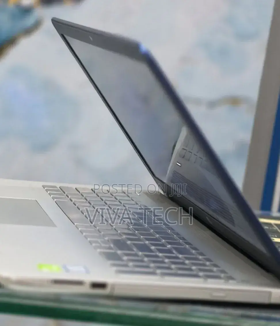New Laptop HP Pavilion 15 16GB Intel Core i7 HDD 1T